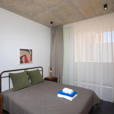 Bridge House 301-3br Penthouse شقة